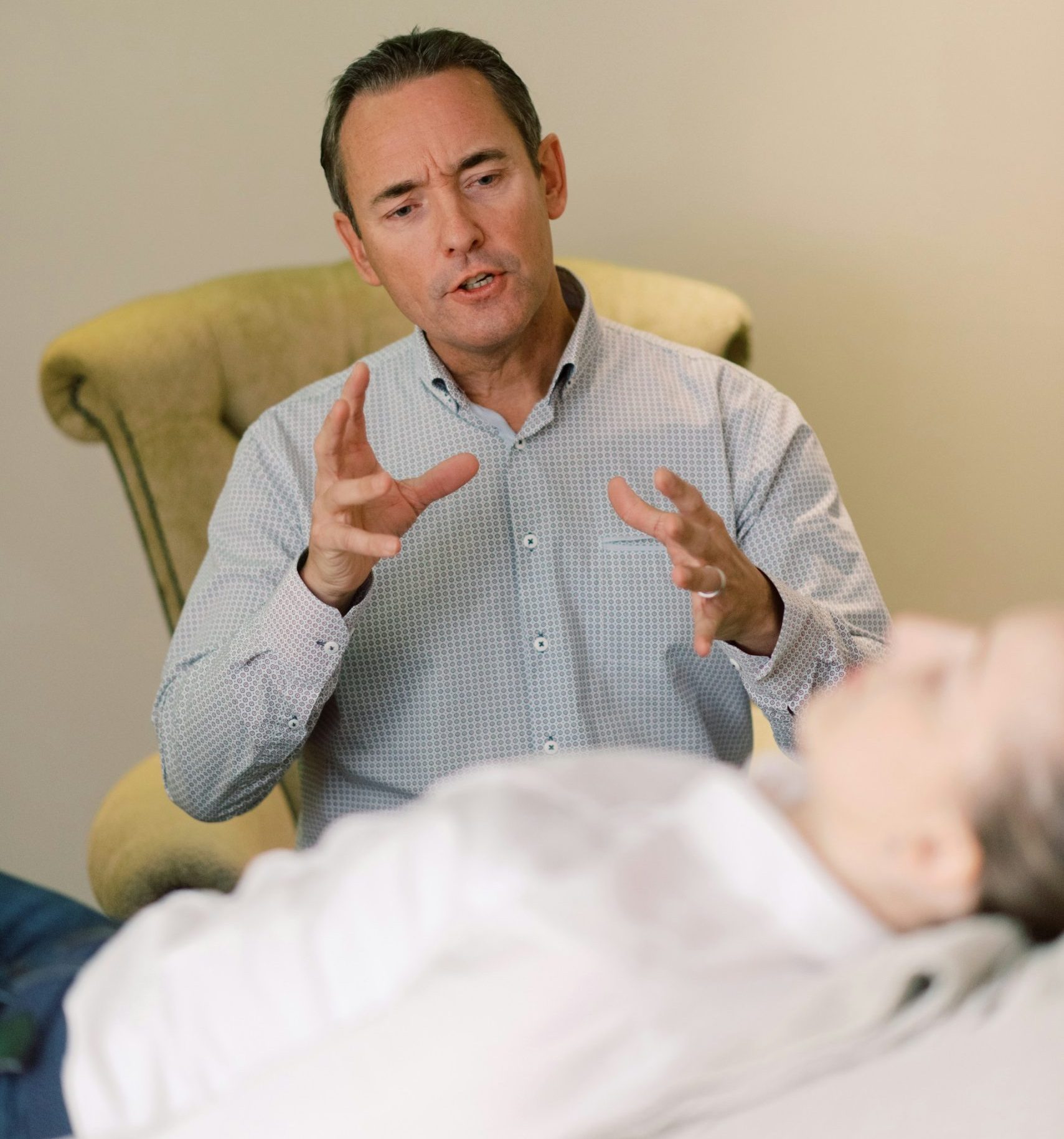 Hypnotherapy relaxation session for anxiety and stress